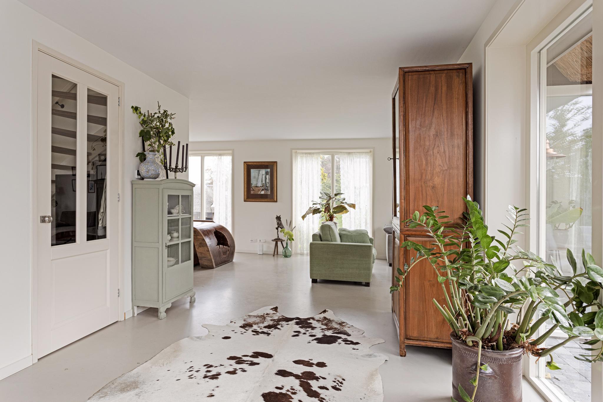 Villa for sale in Leidschendam, The Netherlands Ondermeerweg 35 2266