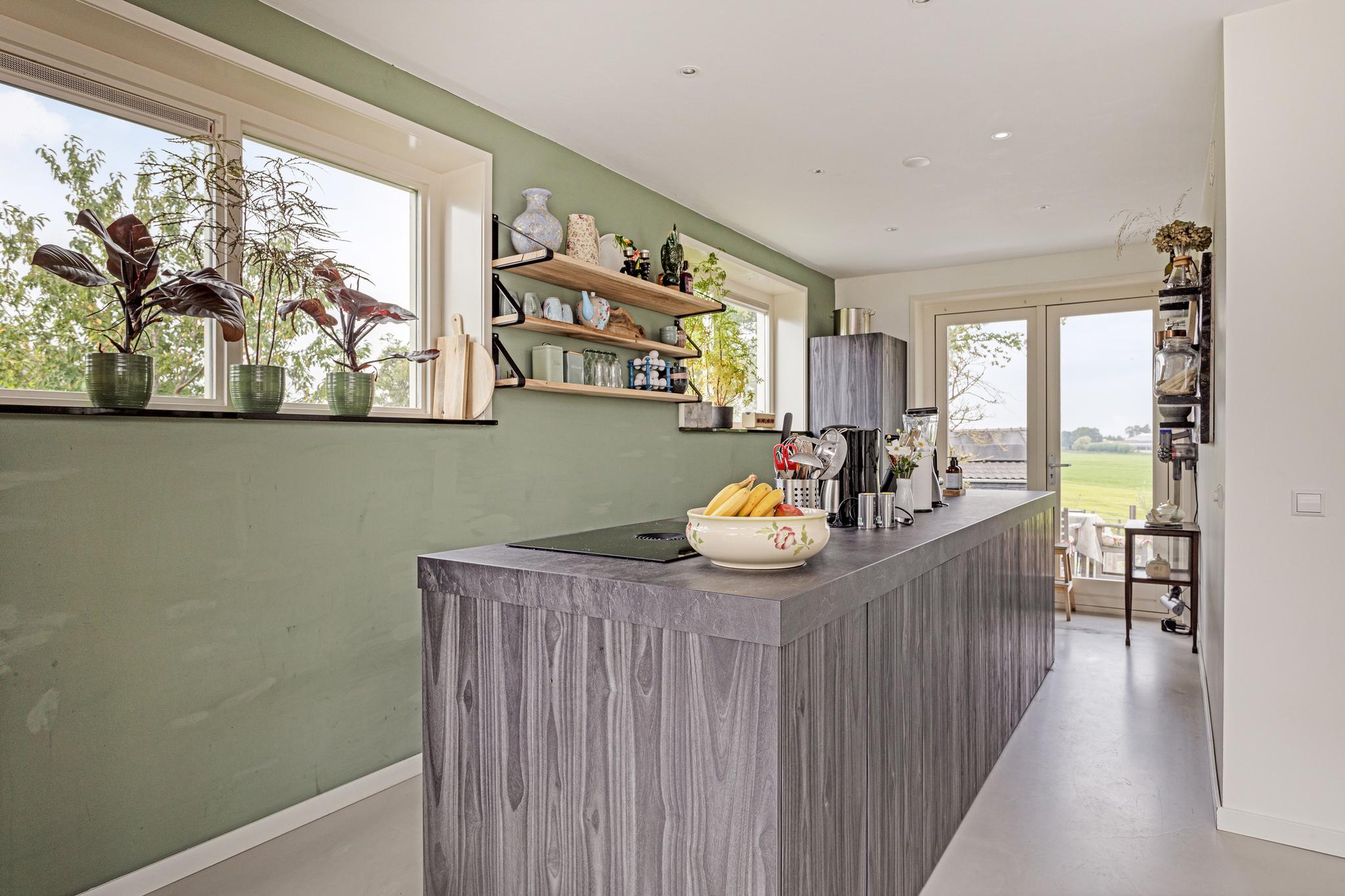 Villa for sale in Leidschendam, The Netherlands Ondermeerweg 35 2266