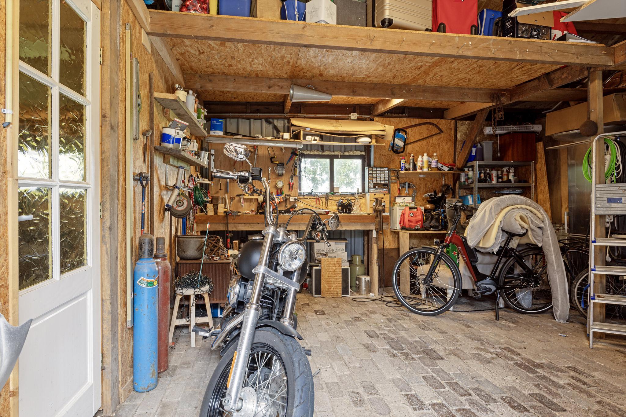 Villa for sale in Leidschendam, The Netherlands Ondermeerweg 35 2266