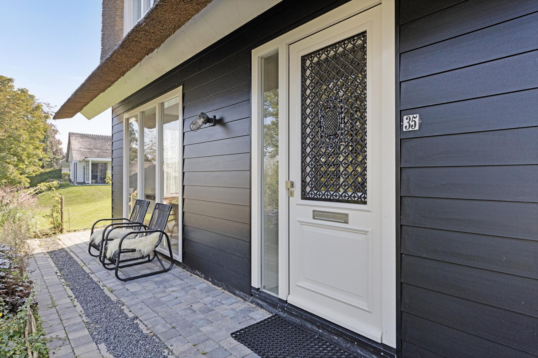 Villa for sale in Leidschendam, The Netherlands Ondermeerweg 35 2266