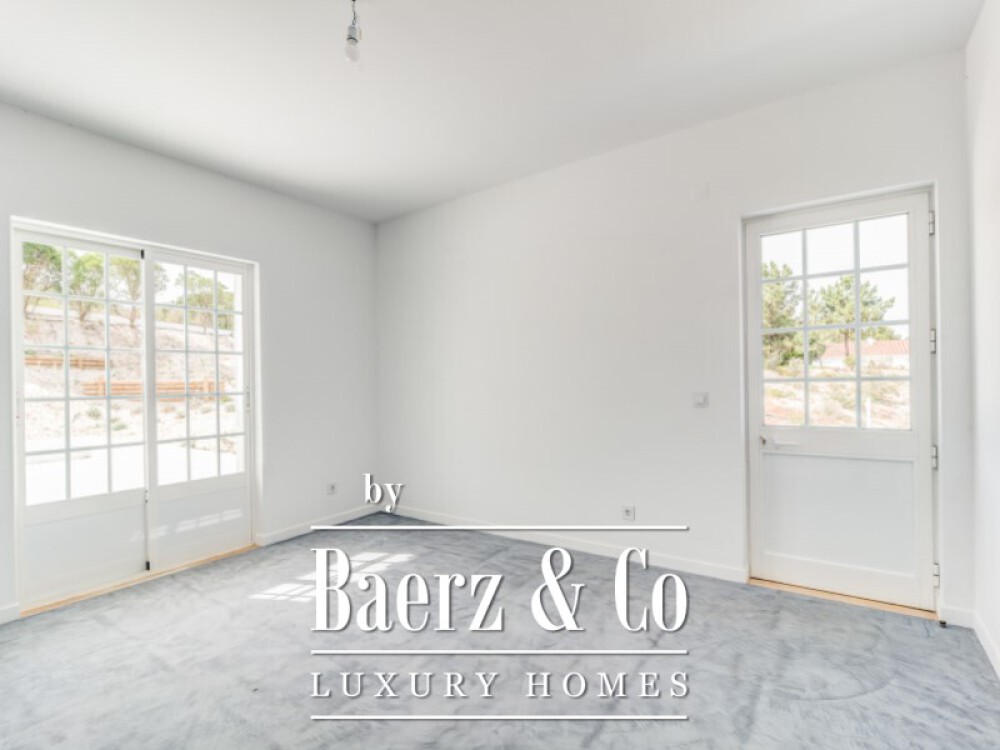 6 bedroom villa with garden, in Soltroia image