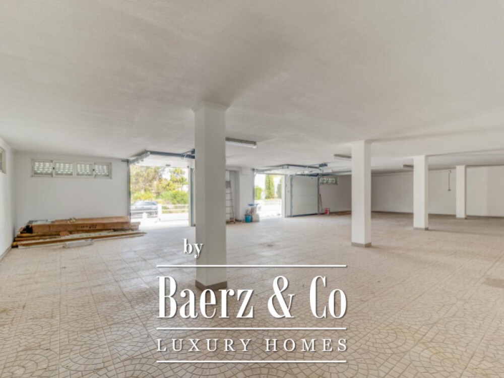 6 bedroom villa with garden, in Soltroia image