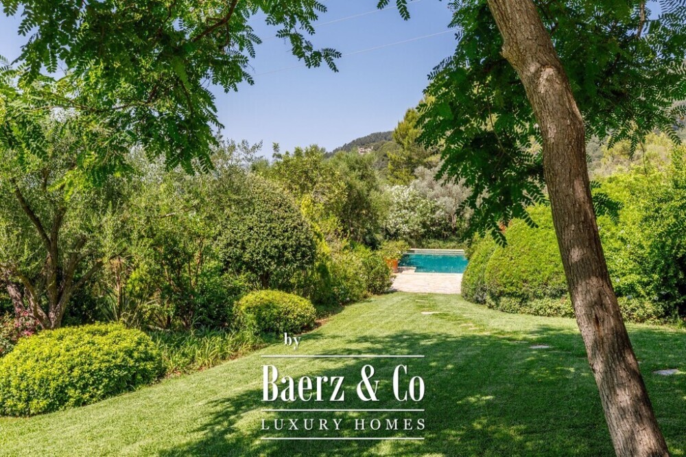 Beautiful finca in an idyllic location image