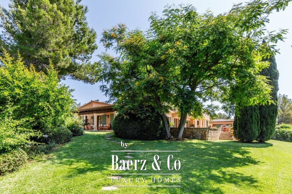 Beautiful finca in an idyllic location image