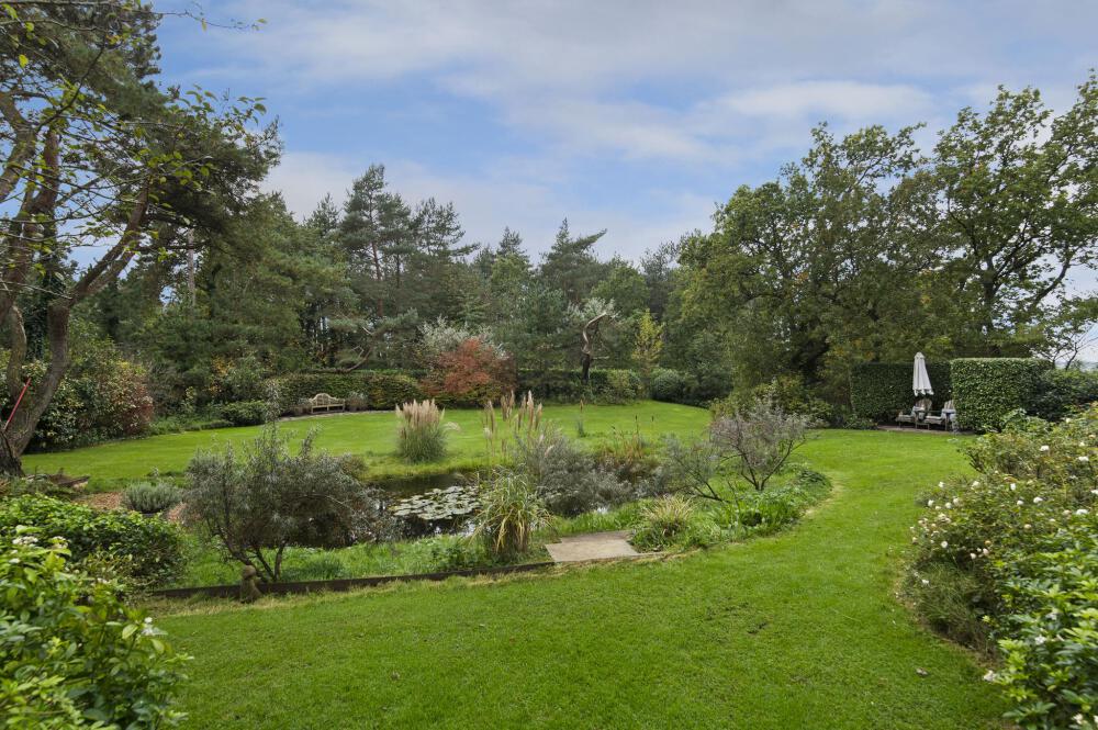 Villa for sale in Bloemendaal, The Netherlands Hoge Duin en Daalseweg