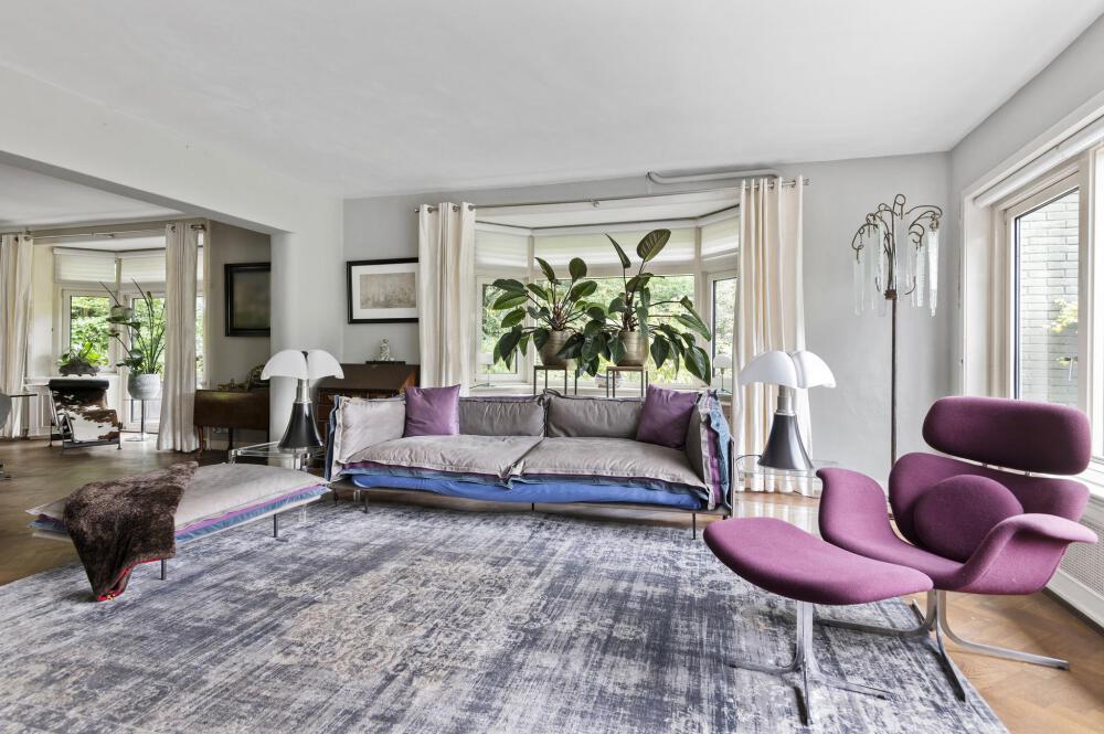 Villa for sale in Bloemendaal, The Netherlands Hoge Duin en Daalseweg