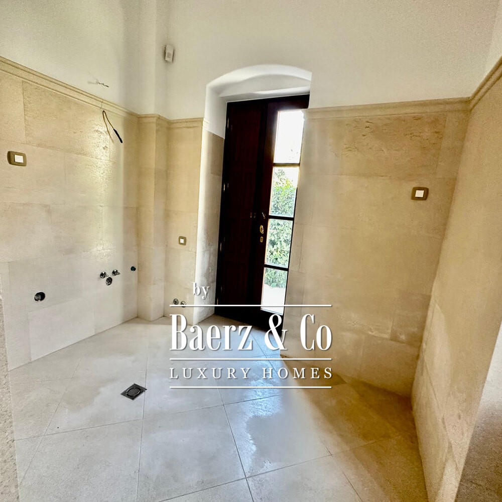 Villa in Budva with Seaview, Terrace, Sauna and Turkish Bath image