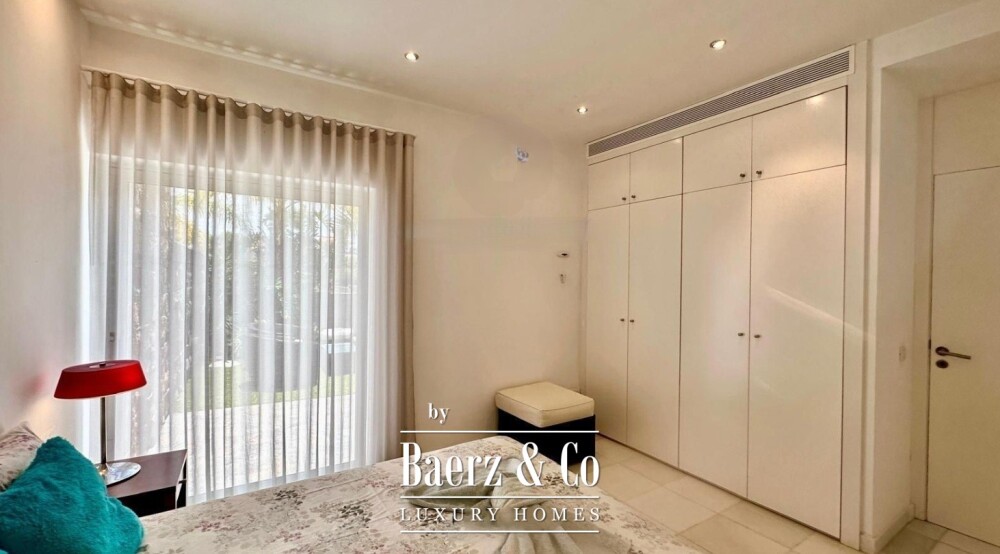 Exclusive villa in the El Duque area image