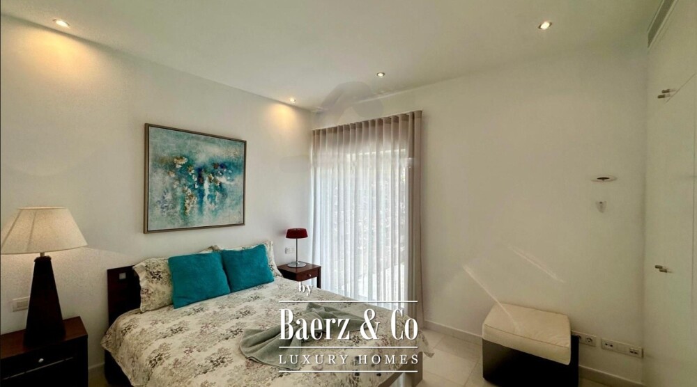 Exclusive villa in the El Duque area image