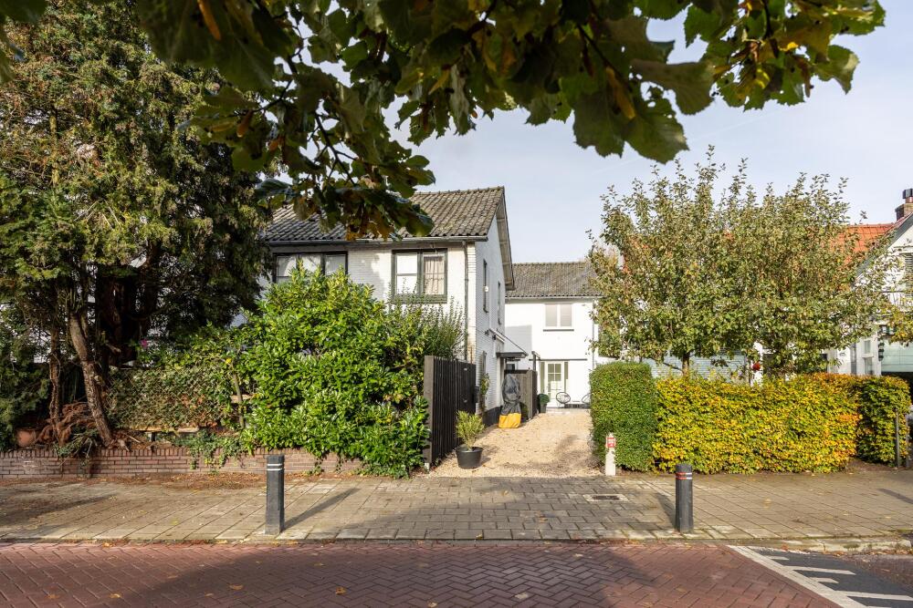 Beneden + bovenwoning te koop in Bussum, Nederland | Herenstraat 64 A