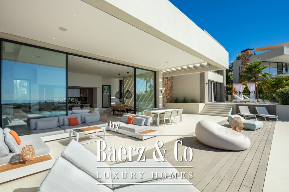 Villa - Nueva Andalucia - Marbella - Ref: 7988 image