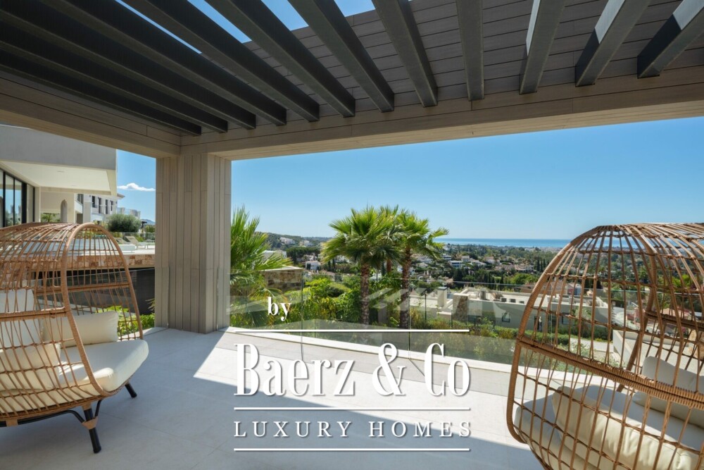Villa - Nueva Andalucia - Marbella - Ref: 7988 image