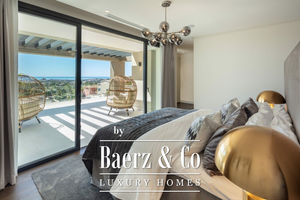 Villa - Nueva Andalucia - Marbella - Ref: 7988 image
