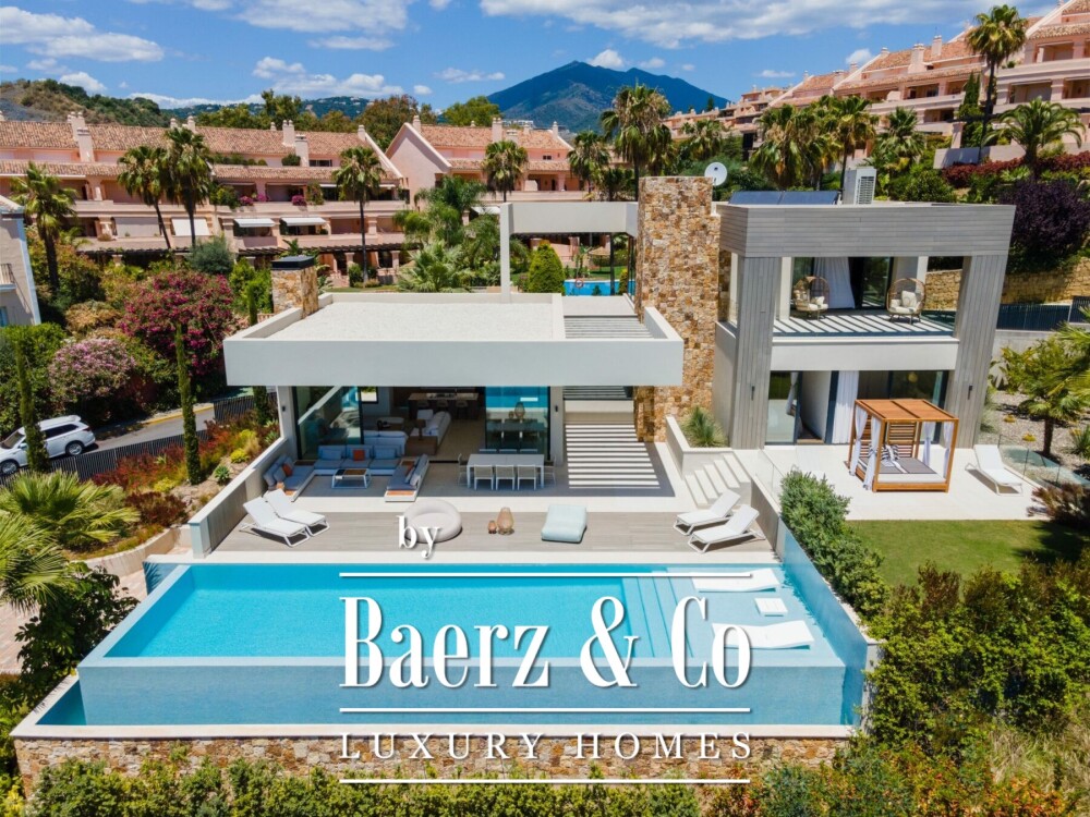 Villa - Nueva Andalucia - Marbella - Ref: 7988 image