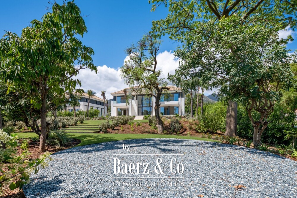 Villa - Nagueles - Marbella - Ref: 8608 image