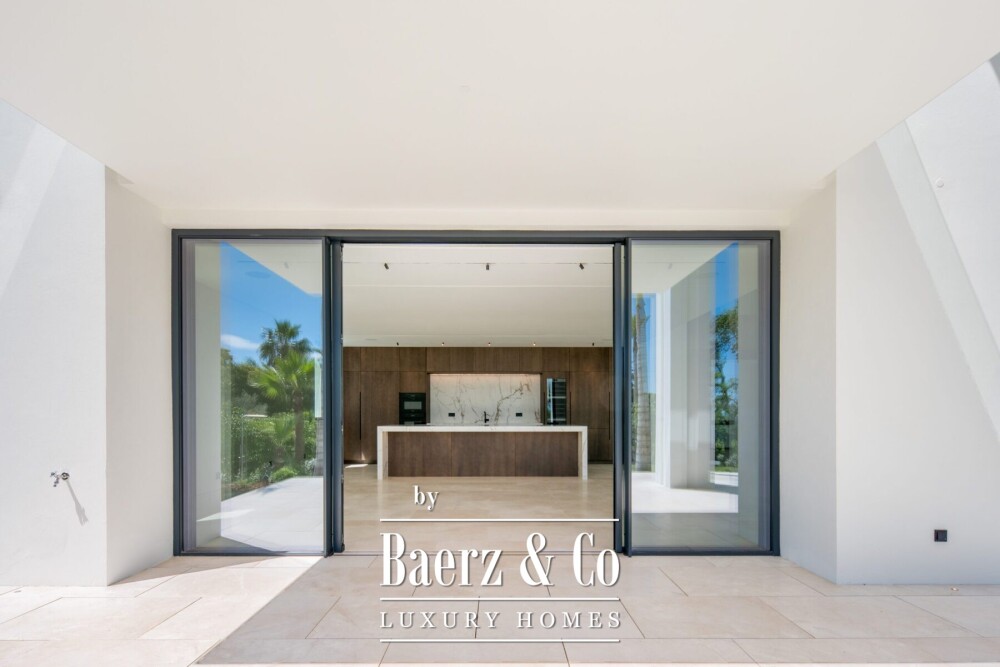 Villa - Nagueles - Marbella - Ref: 8608 image