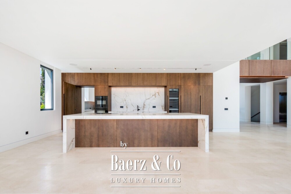 Villa - Nagueles - Marbella - Ref: 8608 image