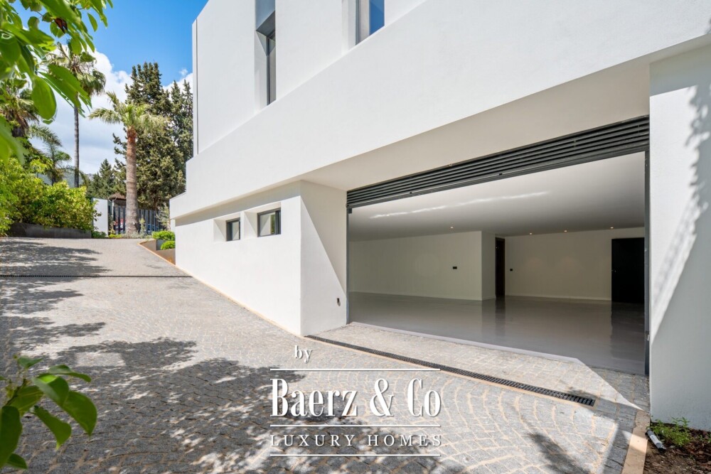 Villa - Nagueles - Marbella - Ref: 8608 image