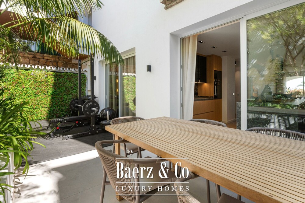 Townhouse - Golden Mile - Marbella - Ref: 8627 image