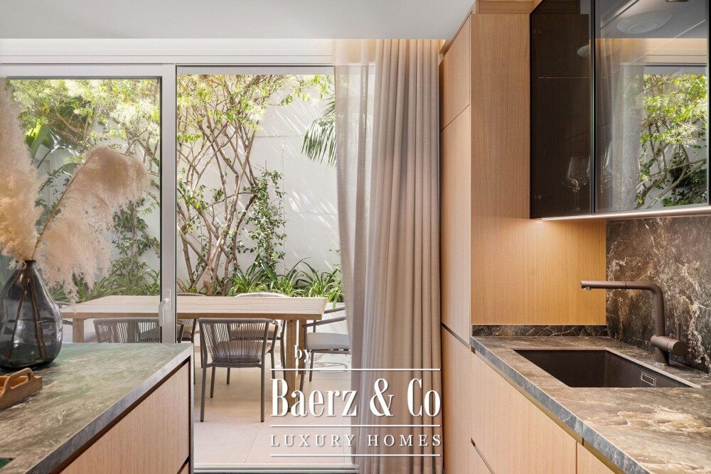 Townhouse - Golden Mile - Marbella - Ref: 8627 image