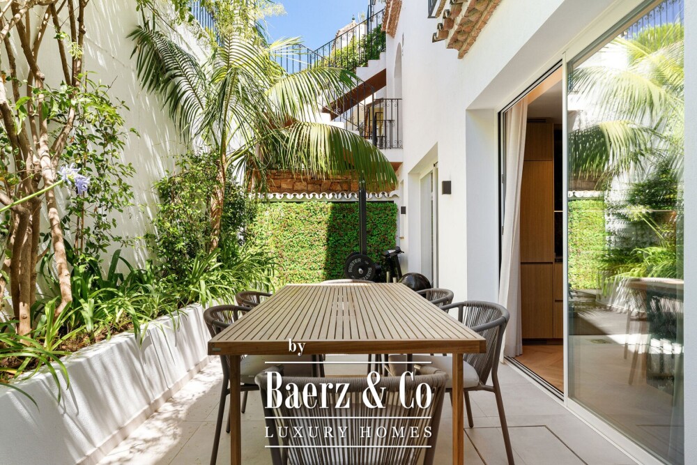 Townhouse - Golden Mile - Marbella - Ref: 8627 image