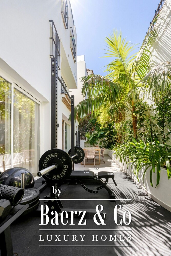 Townhouse - Golden Mile - Marbella - Ref: 8627 image