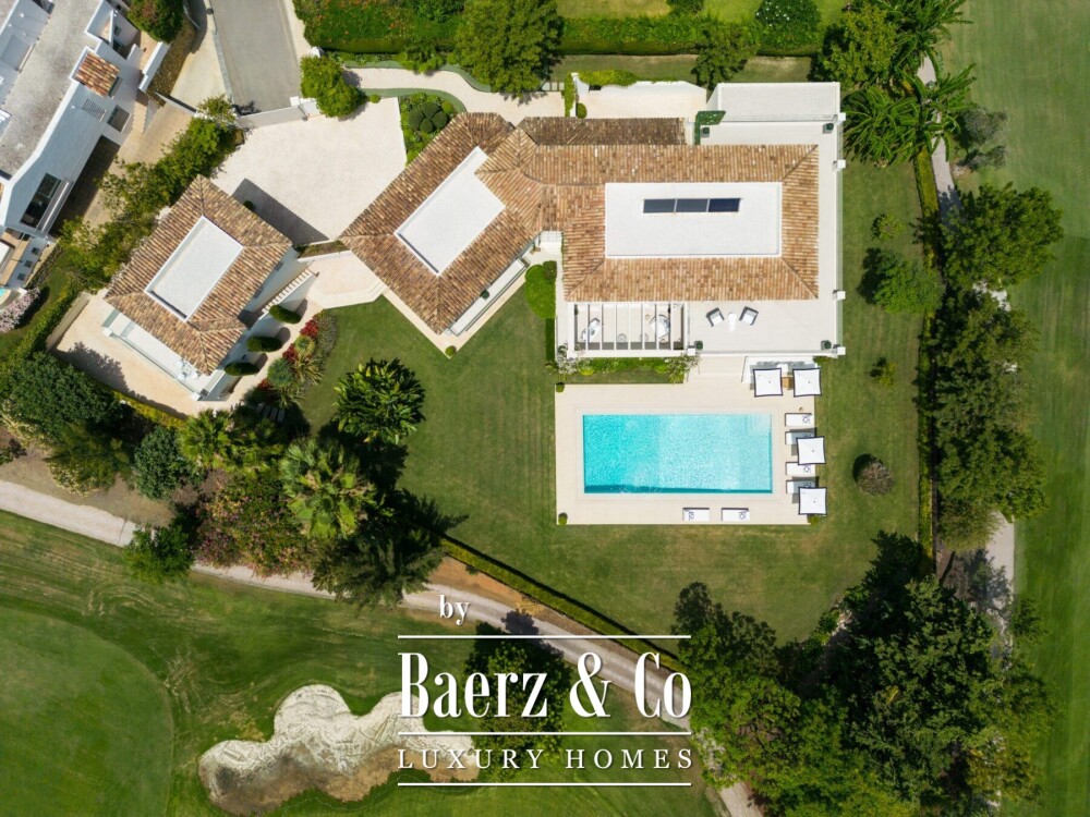 Villa - Nueva Andalucia - Marbella - Ref: 8646 image