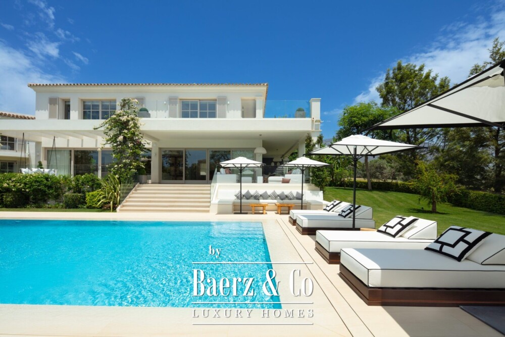 Villa - Nueva Andalucia - Marbella - Ref: 8646 image