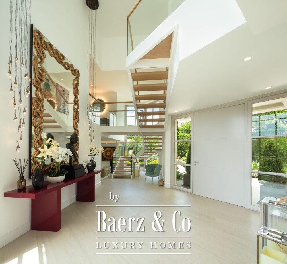 Villa - Nueva Andalucia - Marbella - Ref: 8646 image