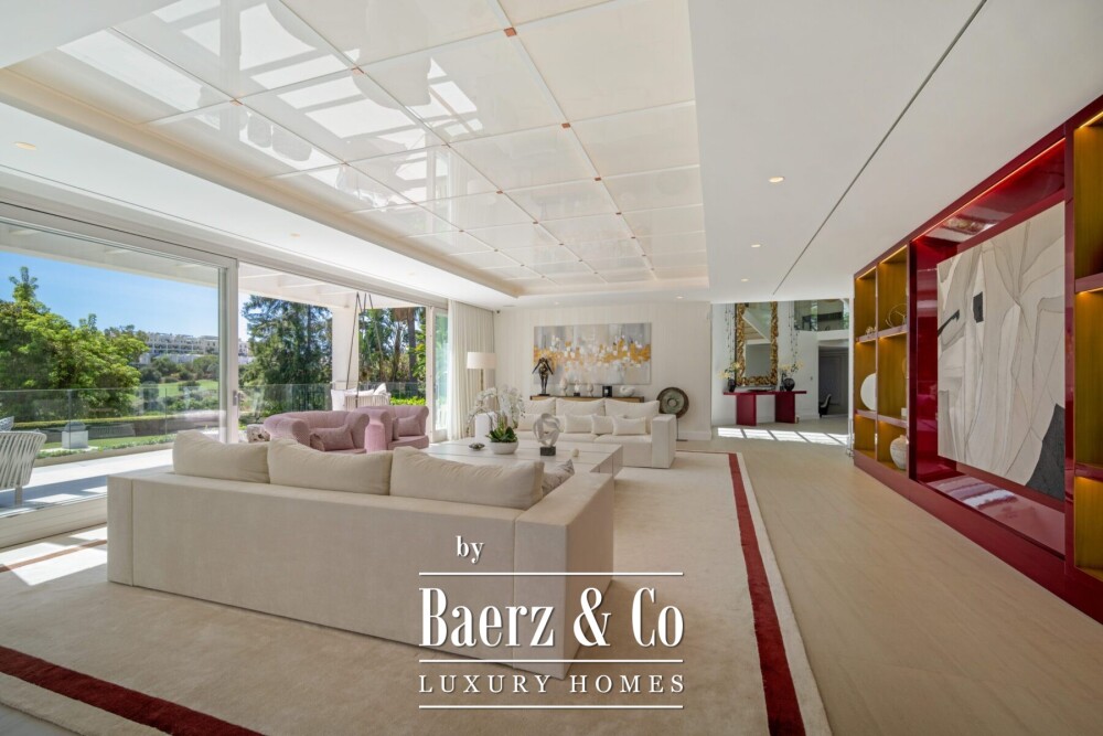 Villa - Nueva Andalucia - Marbella - Ref: 8646 image