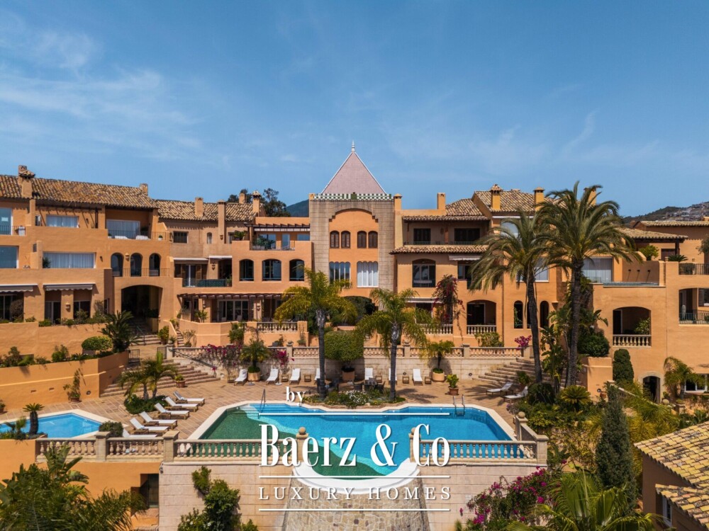 Apartment - Nueva Andalucia - Marbella - Ref: 8652 image