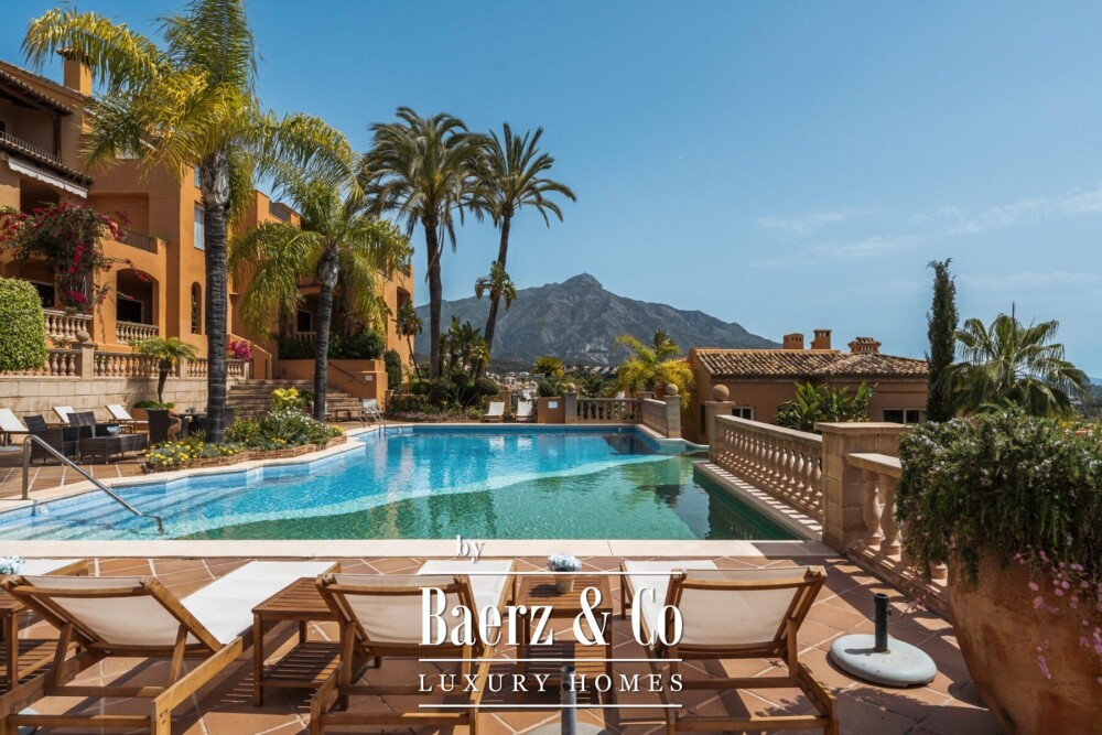 Apartment - Nueva Andalucia - Marbella - Ref: 8652 image