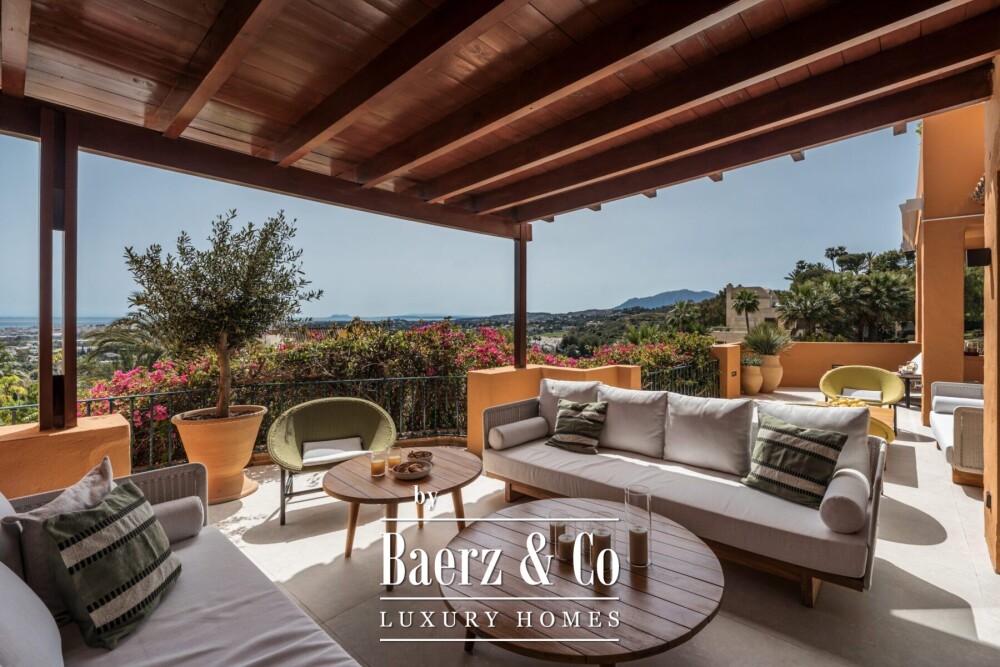 Apartment - Nueva Andalucia - Marbella - Ref: 8652 image
