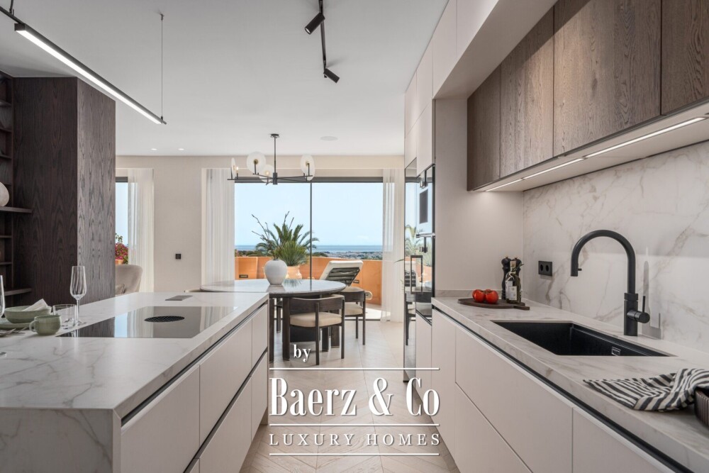 Apartment - Nueva Andalucia - Marbella - Ref: 8652 image