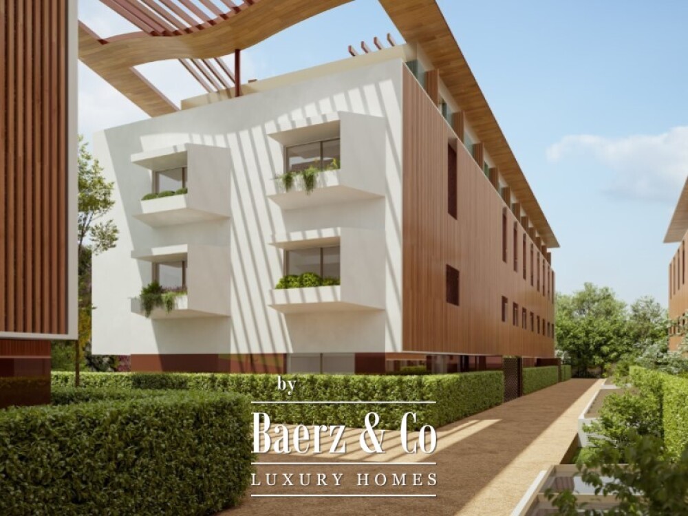 3 bedroom flat in residential area close to the city park, Porto image