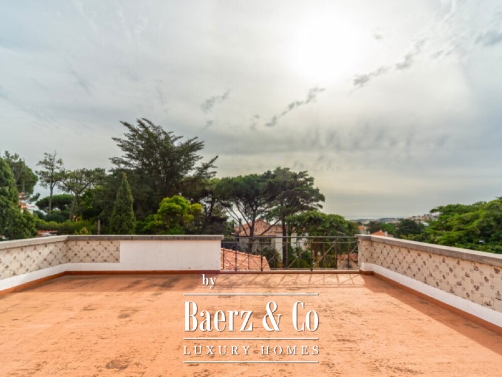 House 5 Bedrooms Sale Cascais image