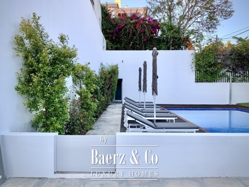 3 + 2 Bedroom Duplex Penthouse with Private Terraces, Pool and Sea View in Cascais image