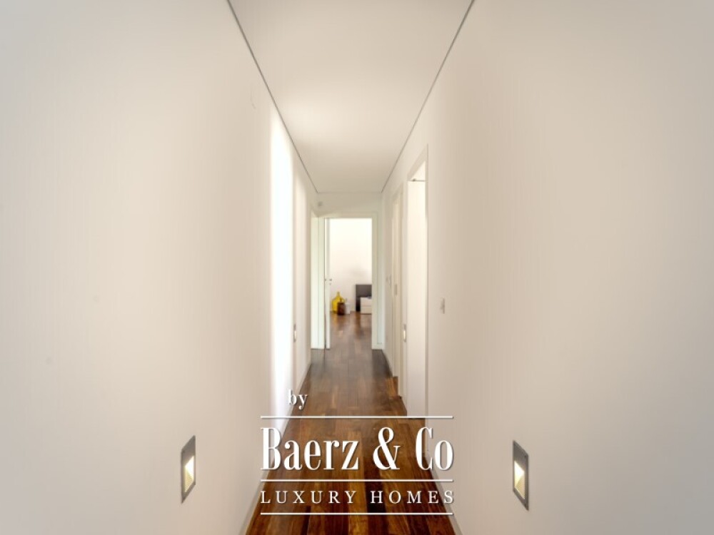 3 + 2 Bedroom Duplex Penthouse with Private Terraces, Pool and Sea View in Cascais image