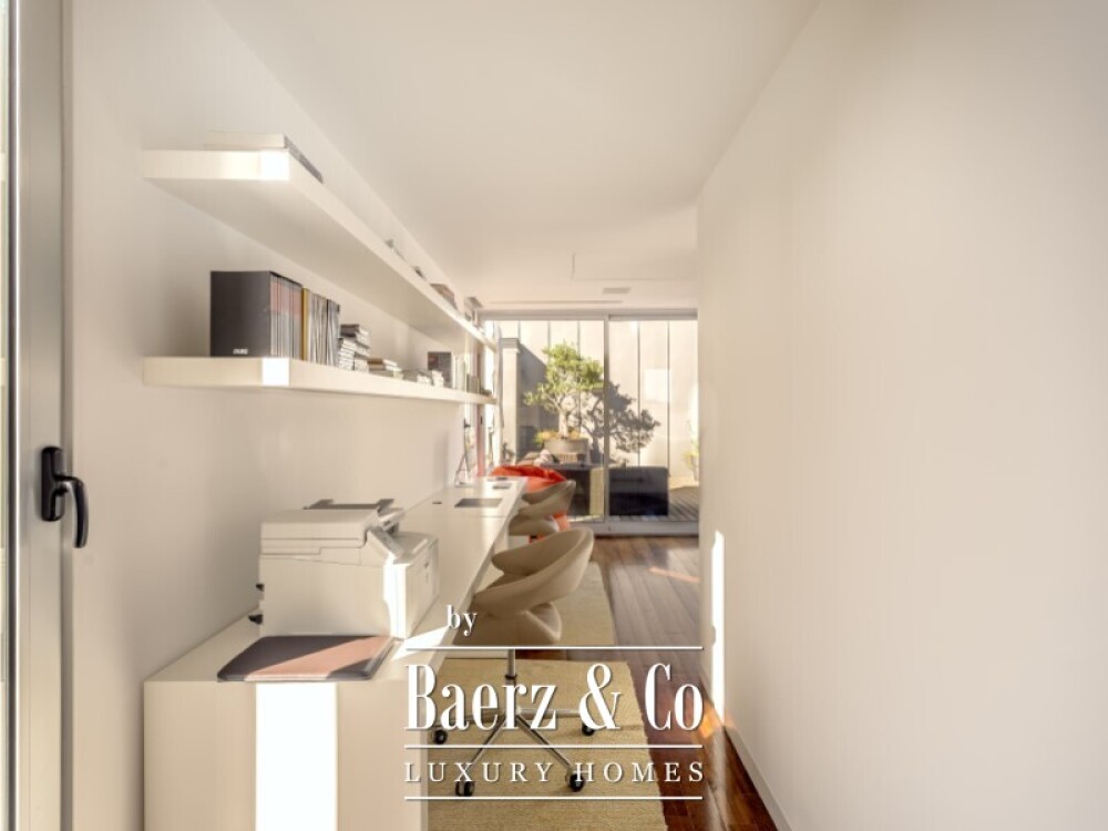 3 + 2 Bedroom Duplex Penthouse with Private Terraces, Pool and Sea View in Cascais image