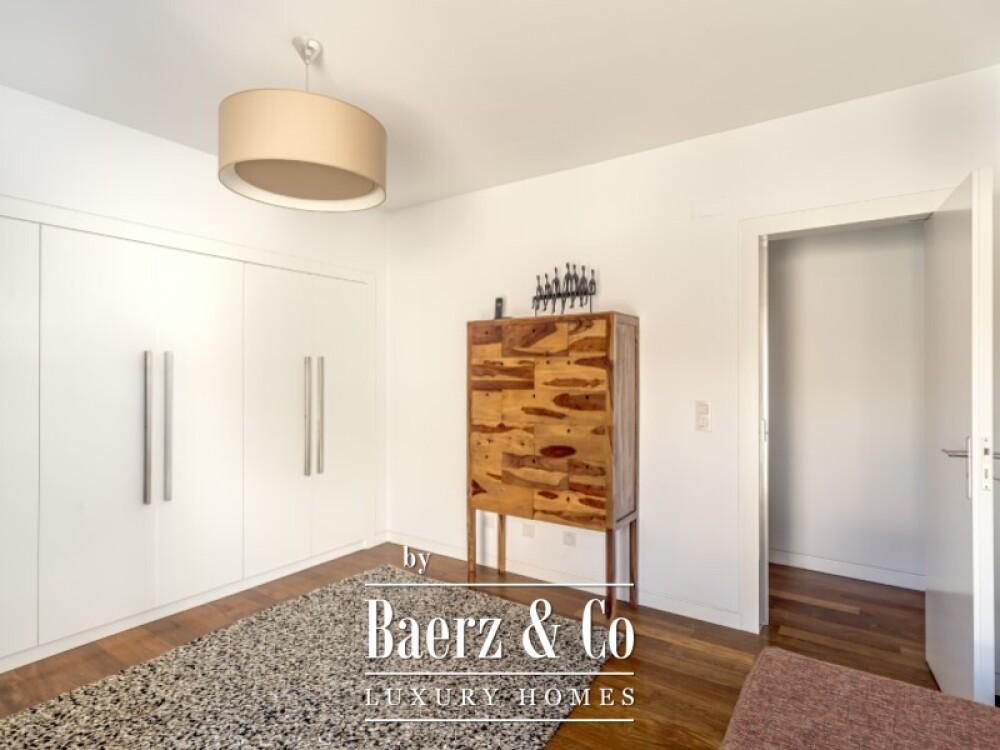 3 + 2 Bedroom Duplex Penthouse with Private Terraces, Pool and Sea View in Cascais image