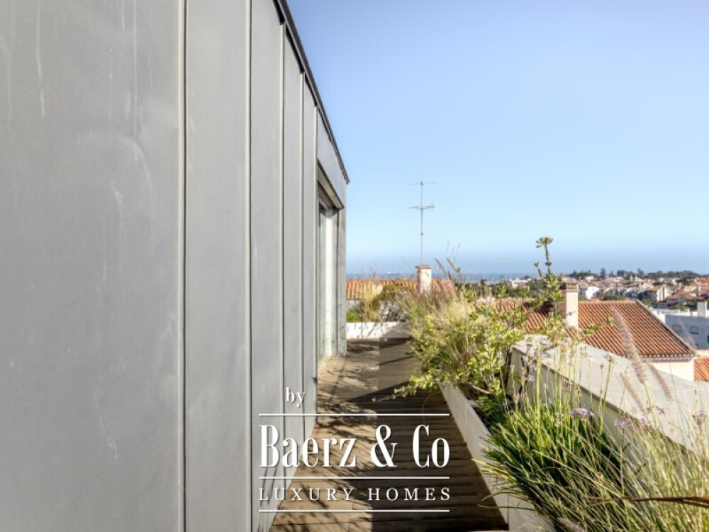 3 + 2 Bedroom Duplex Penthouse with Private Terraces, Pool and Sea View in Cascais image