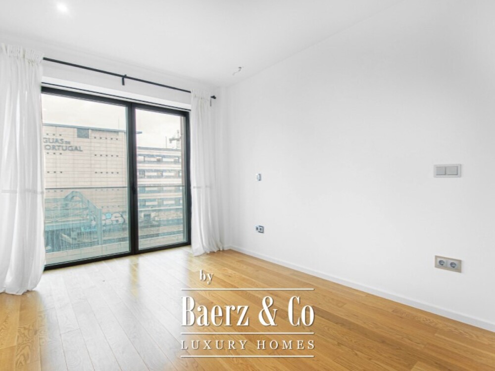 Brand New 3-Bedroom Apartment in Avenidas Novas image