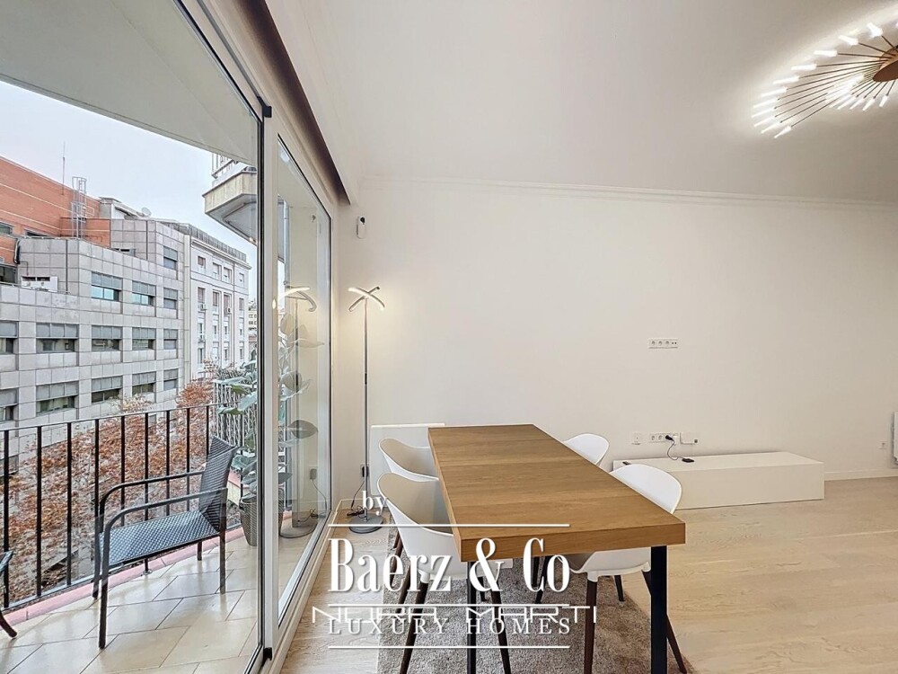 Apartment for sale in Eixample Esquerra image