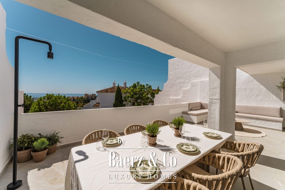 Apartment - Benahavis - Ref: 8677 image