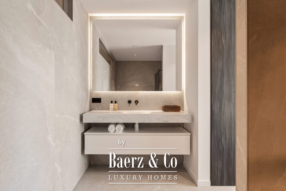 Apartment - Benahavis - Ref: 8677 image