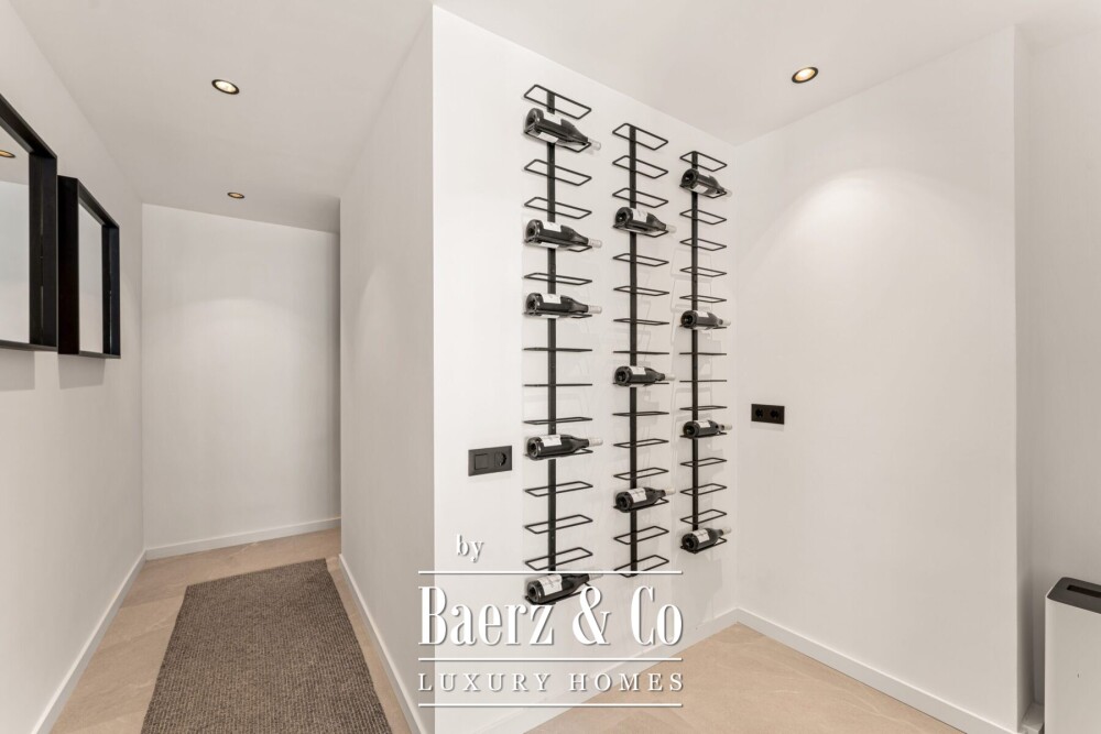 Apartment - Benahavis - Ref: 8677 image