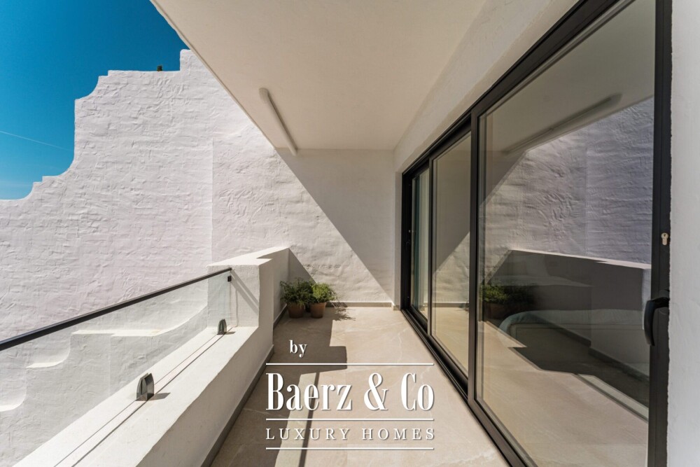 Apartment - Benahavis - Ref: 8677 image