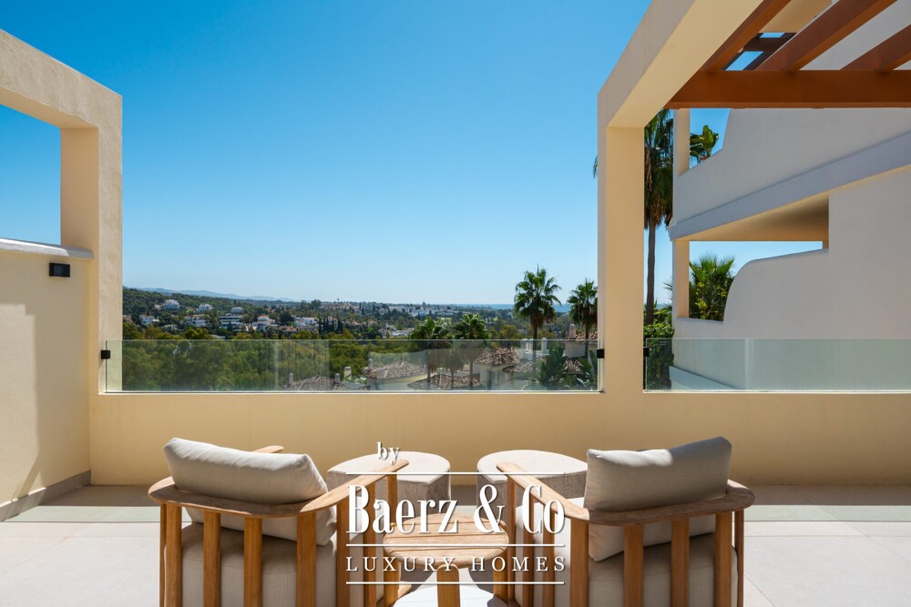 Apartment - Nueva Andalucia - Marbella - Ref: 8678 image