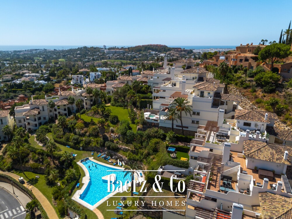 Apartment - Nueva Andalucia - Marbella - Ref: 8678 image
