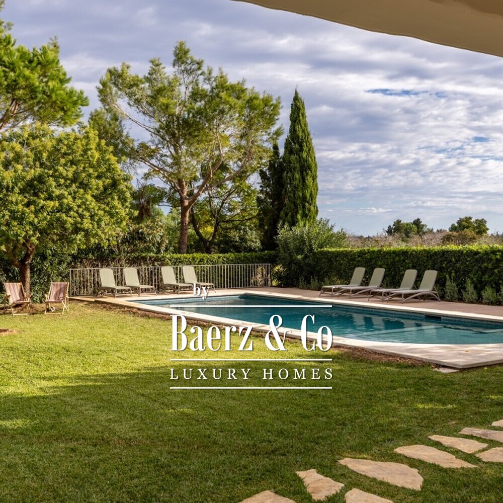 Spectacular country villa close to Pollenca image